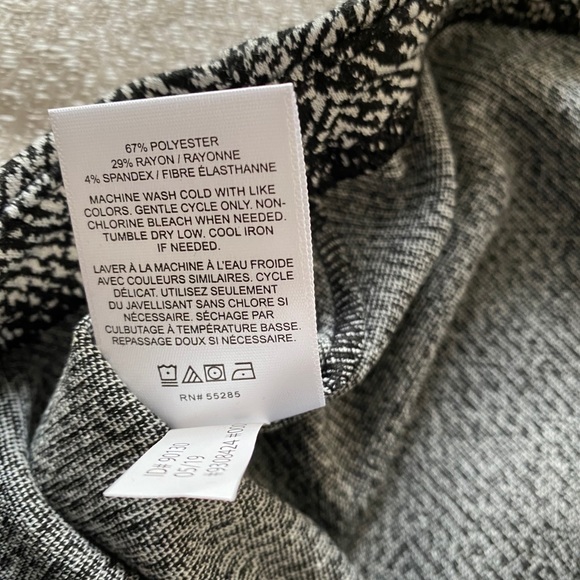 EXPRESS High Waisted Jacquard Pencil Skirt - Picture 7 of 8